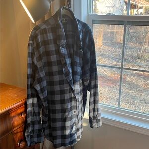 GH Bass & Company Men's Navy and Charcoal Plaid Shirt Jacket